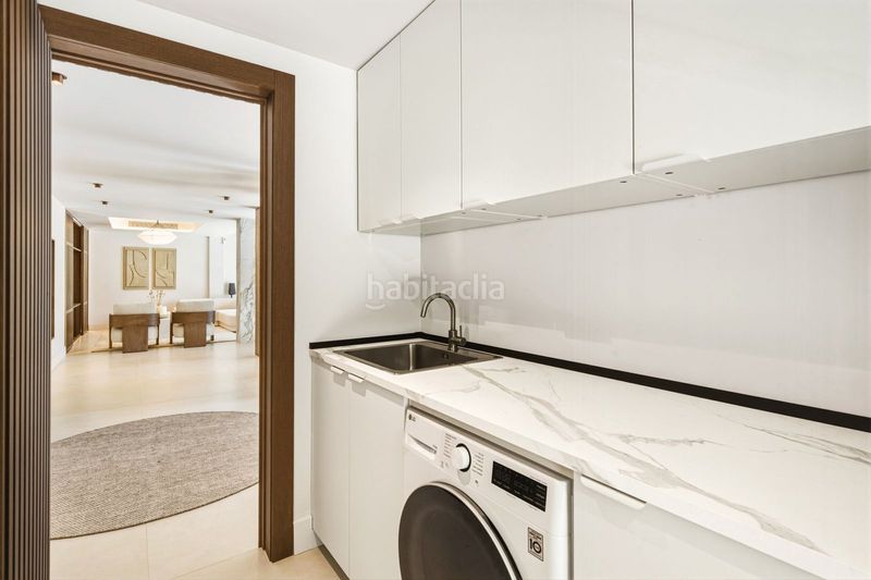 Foto a24530c0-885d-47be-be74-bf7f22dbc011. Xalet amb aparcament piscina a Las Brisas Marbella