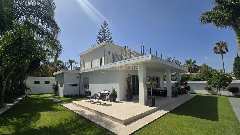Foto 44b000d7-7ebd-47c7-8684-b2735c5e5fc7. Xalet amb aparcament piscina a Las Brisas Marbella