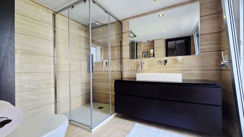 Foto 5f2136c0-f193-4694-88aa-b663e5f7d5d8. Xalet amb aparcament piscina a Las Brisas Marbella
