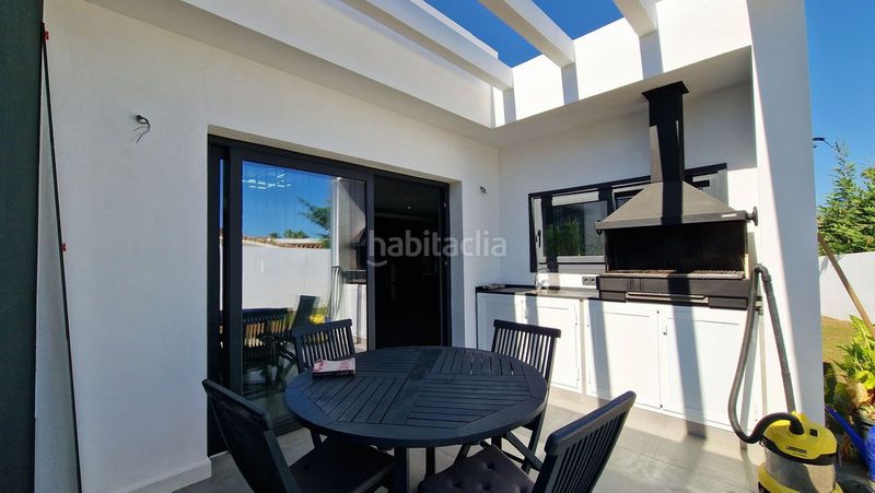Foto 18e51112-ab7b-47e2-ad65-e082b62cd42e. Chalet en Nueva Alcántara Marbella