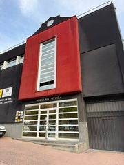 Büro  Auzolan kalea 2. Oficina amueblada en estupendo edificio
