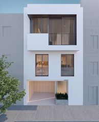Casa en Rua teo,25. Vivienda unifamiliar de 3 plantas, garaje y jard�n en santiago d