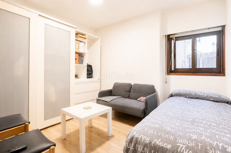 Foto 00b2cad0-72d0-40a6-a186-bb2acd8203fa. Flat with heating in Riazor - Visma Coruña (A)