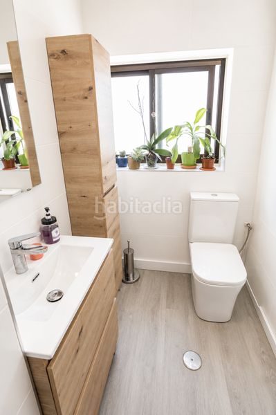 Foto c48b102d-69fb-4e52-9c48-3b45142ac168. Flat with heating in Riazor - Visma Coruña (A)