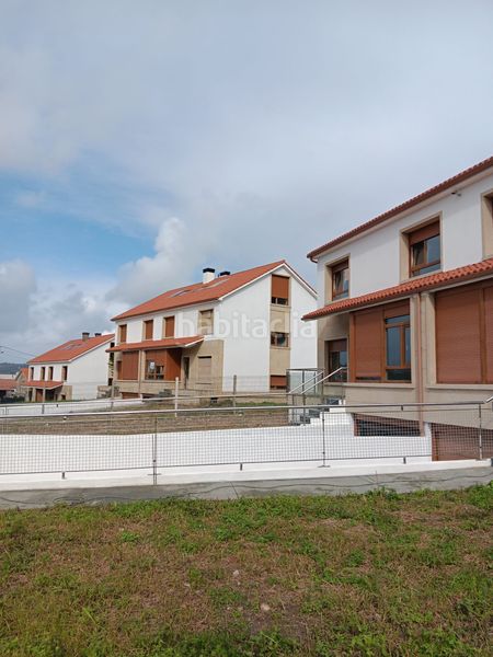 Foto 20876f74-4566-420c-a5fc-af90927e8184. Casa amb calefacció piscina a Noalla Sanxenxo