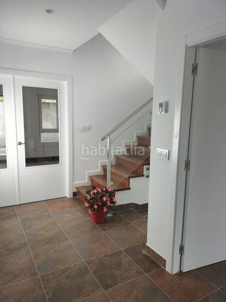 Foto 554adb78-7ec8-44e7-8e46-4a64f8ccbe7e. Casa amb calefacció piscina a Noalla Sanxenxo