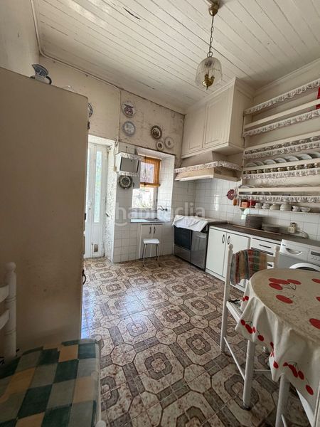 Foto 61809aa8-b408-4cb7-b6c4-09f81deb6dea. Casa adossada a Ponteceso