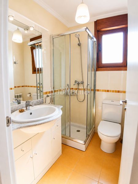 Foto e323294f-65d5-4c78-821d-485940210ae7. Casa amb calefacció piscina a Sanxenxo pueblo Sanxenxo