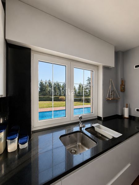 Foto ba7565d7-6737-4d68-8e33-a27d15bf63d2. Casa amb calefacció piscina a Morás - A Zapateira Arteixo