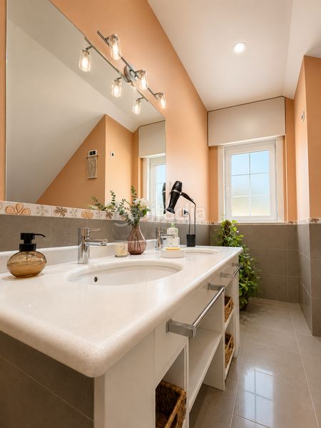 Foto fc348771-8ab2-475e-8221-78a41f9fde3d. Casa amb calefacció piscina a Morás - A Zapateira Arteixo