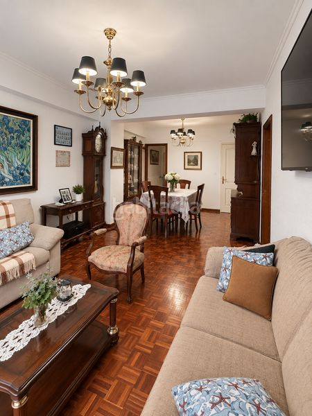 Foto 49606d80-c4bc-49a1-8608-0356381f5beb. Piso  en Viveiro