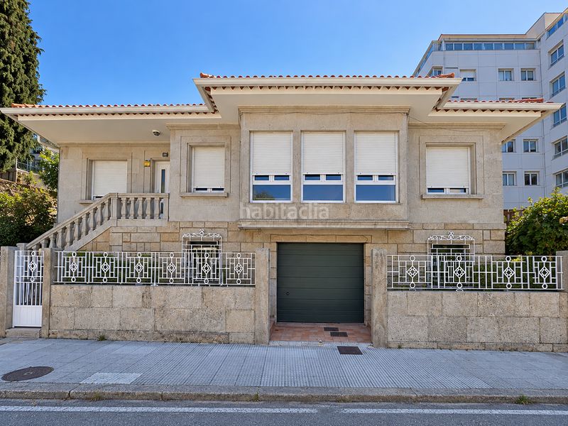 Foto 3e70bd0c-f56b-4bfe-a028-247d54c32c10. Casa amb calefacció a Zona Fernández Labreda Pontevedra