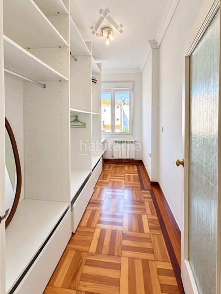 Foto 534fb9d2-3083-41b6-9068-30550818732c. Casa amb calefacció a Zona Fernández Labreda Pontevedra