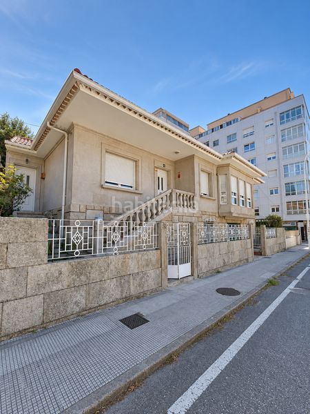 Foto 5ed3ffbc-db5a-4e30-97f7-7f9a88fba228. Casa amb calefacció a Zona Fernández Labreda Pontevedra