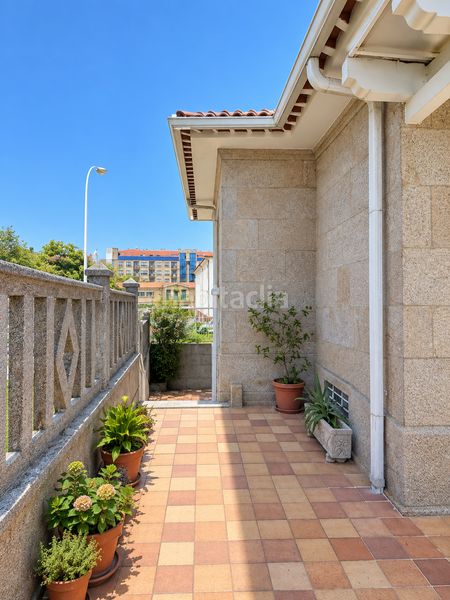 Foto e3e63996-b963-41b2-ac2e-3db00687a56f. Casa amb calefacció a Zona Fernández Labreda Pontevedra