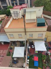 Appartamento  Carrer d'alfarràs. Piso de 4 dormitorios con terraza de 60m²