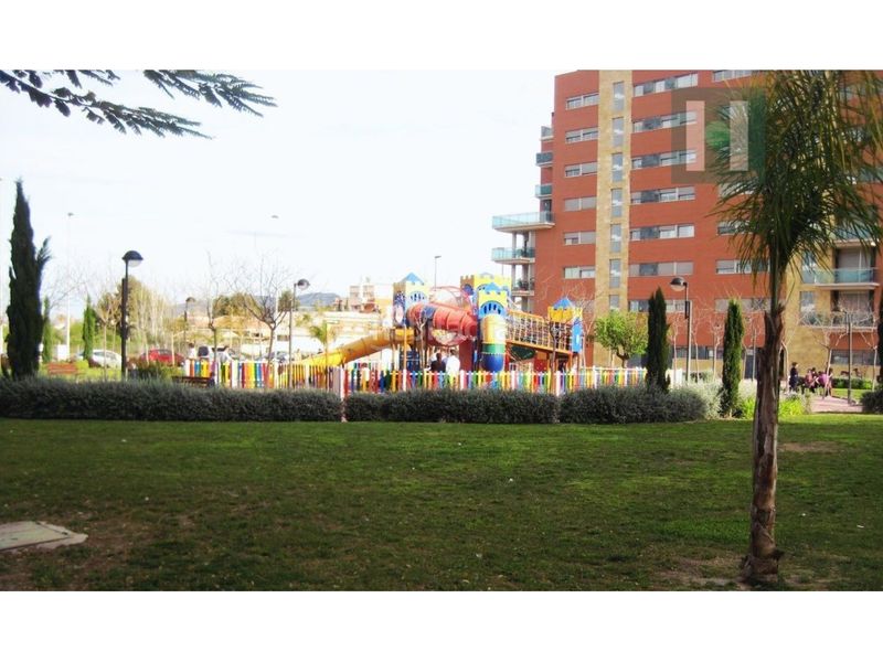 Foto 501c5f3e-4f5c-4567-8594-1d3acd34e410. Piso  en una de las mejores zonas y edificios en Murcia