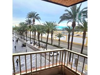 Piso  Plaza castellini. Piso en plaza castellini con calle real