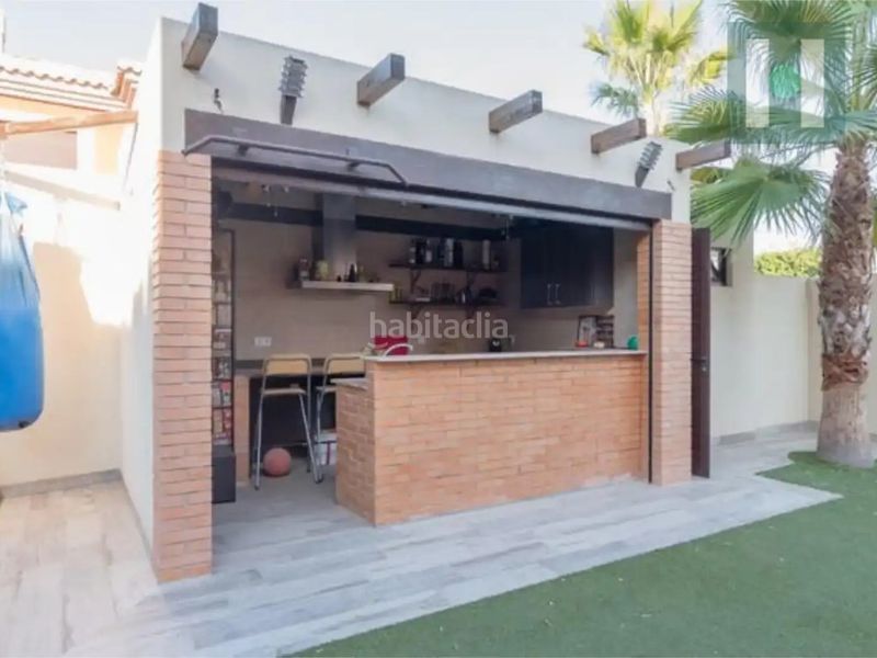 Foto b00fd184-8675-4c81-b168-64ced0190576. Casa adossada amb aparcament piscina a La Ñora Murcia