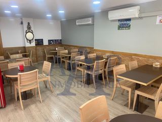Alquiler Local Comercial  Passatge riu congost. Traspaso bar restaurante c3 con salida de humos  gran terraza  c