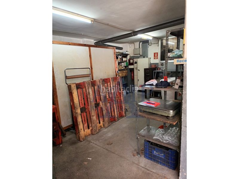 Foto 05037244-d1f6-4e3b-b111-37965e8d8a8a. Nau industrial a Centre Sabadell