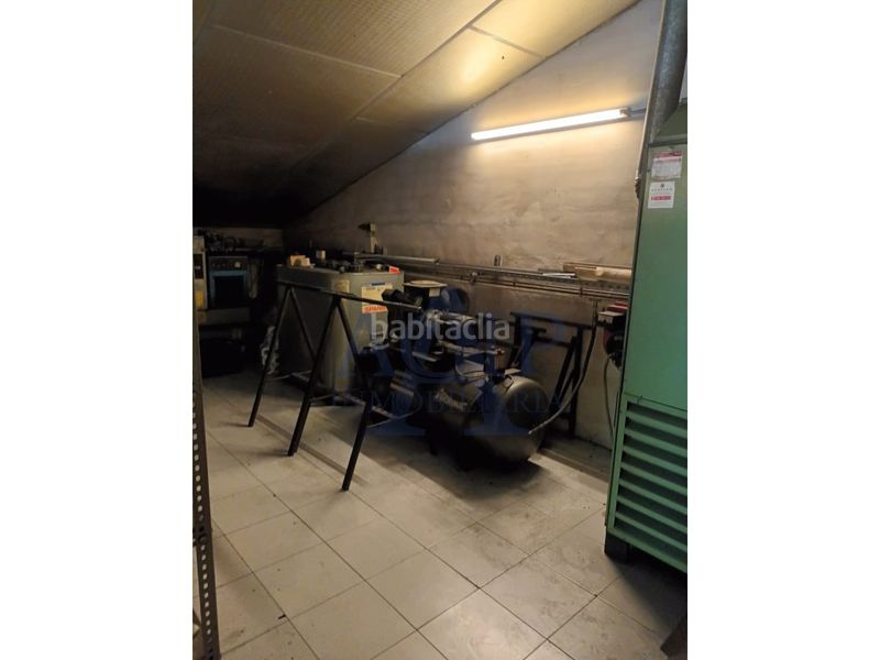 Foto 16093c20-97aa-49f6-aedc-325965a814e9. Nau industrial a Centre Sabadell