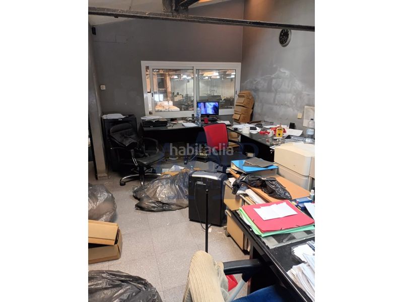 Foto abc1c89c-20b6-42c8-a8c1-274e36c29121. Nau industrial a Centre Sabadell
