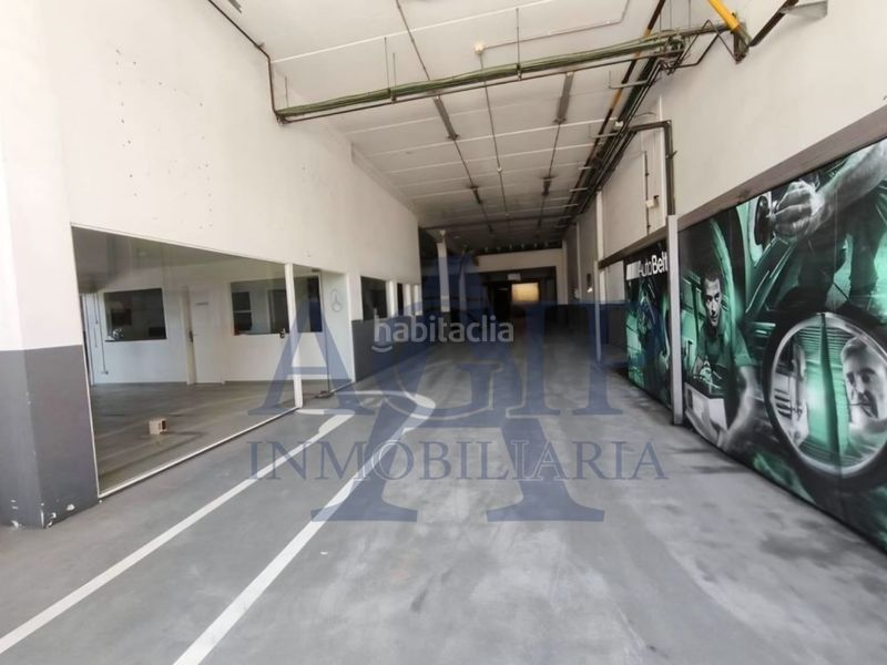 Foto 6786e668-e995-4ec2-a3ed-b147114a138b. Affitto capannone industriale in Almeda - El Corte Inglés Cornellà de Llobregat