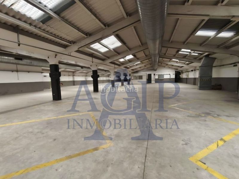 Foto a0d223fb-553d-46cc-9e44-d00cd26f8a12. Affitto capannone industriale in Almeda - El Corte Inglés Cornellà de Llobregat