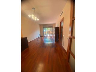 Appartamento  Calle antònia macià. Espectacular piso reformado con terraza, piscina y parking en mo