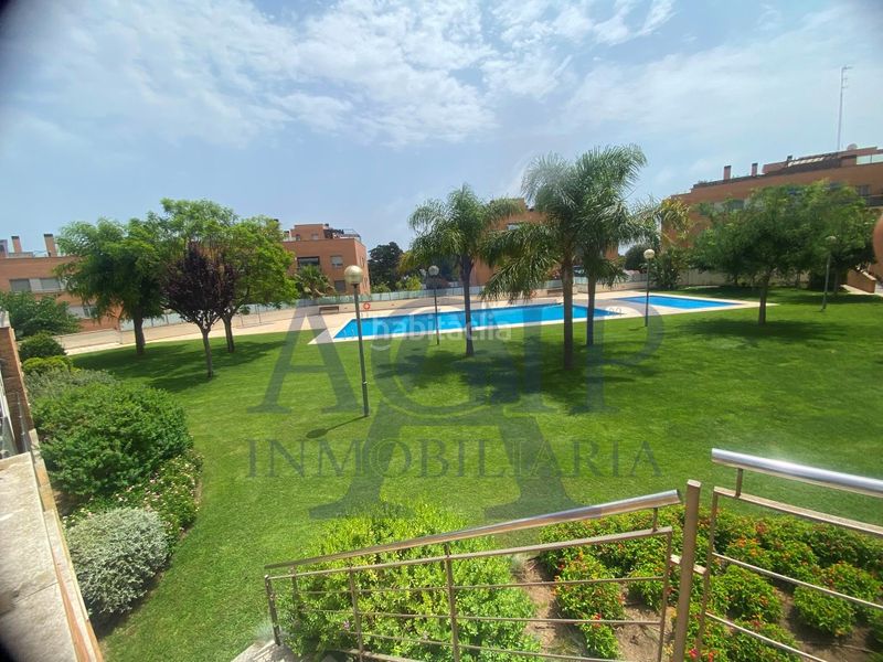Foto a328981d-746a-4720-a65b-04651c268d97. Pis amb aparcament a Montgat