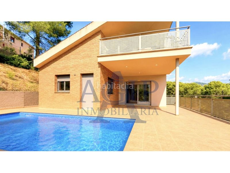 Foto 8dbbb792-744e-4b51-bdb9-b7f4a3898669. Casa amb aparcament a Mas Trader-Corral d´En Tort-Corral d´En Cona Cubelles
