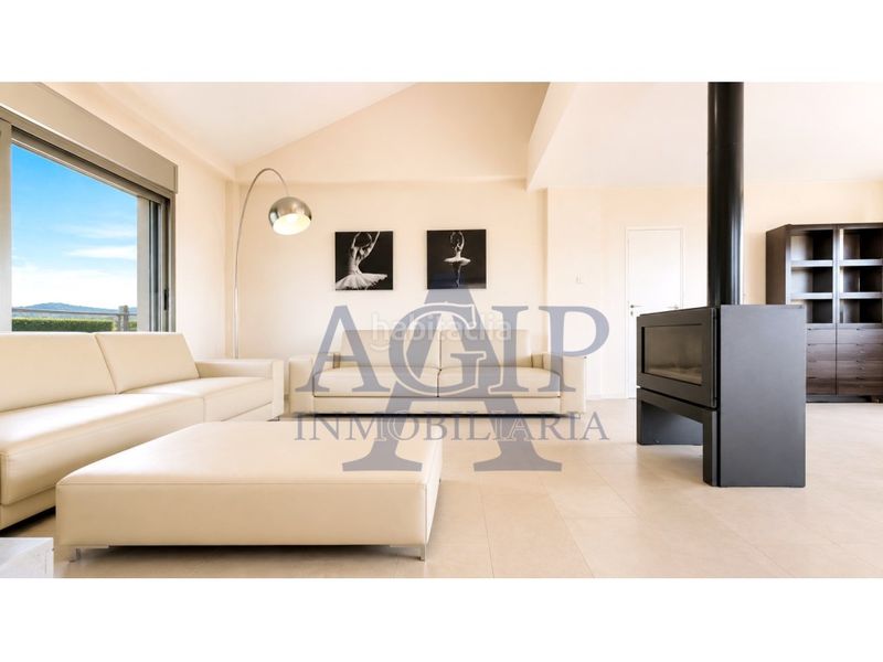 Foto d92ef39a-8a22-4e56-804a-9915a523615e. Casa amb aparcament a Mas Trader-Corral d´En Tort-Corral d´En Cona Cubelles