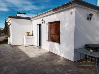 Haus  Calle atoxa. Se vende 2 villas independientes, 6 hab, 2 piscinas y garaje
