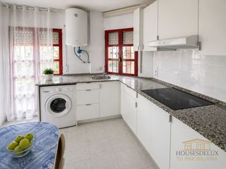 Dúplex a La Ñora. Dúplex de 4 habitaciones ideal para inversión en la ñora  alta r