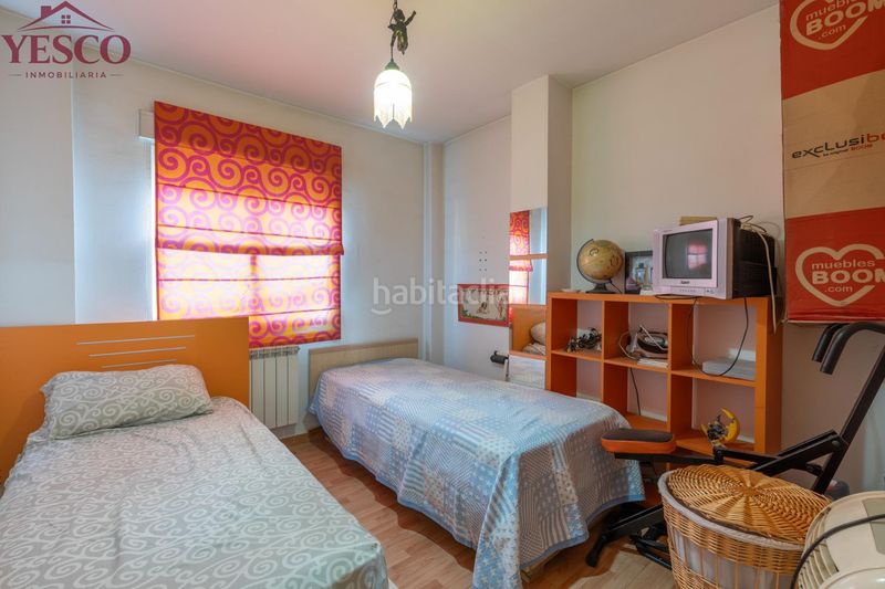 Foto bbe5e014-4d19-42d7-81ca-7c0bd1f70a86. Casa adossada amb calefacció aparcament a Güevéjar