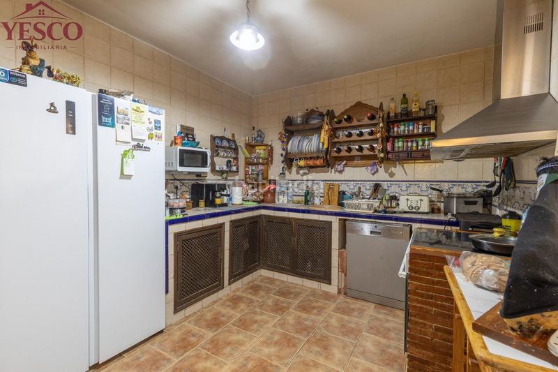 Foto db2a85ad-ee09-4d48-aa9e-12e50fb8fd61. Casa adossada amb calefacció aparcament a Güevéjar