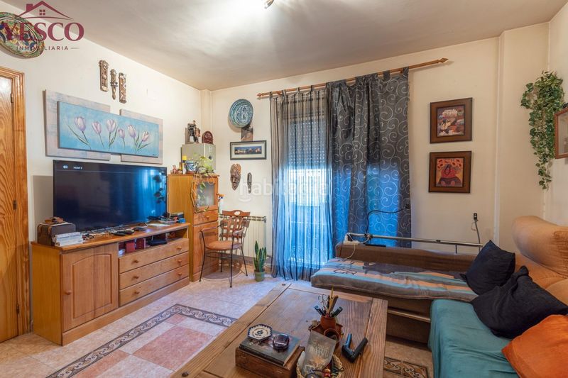 Foto e14a7ece-1e0e-426f-83d4-c1e8a4d58451. Casa adossada amb calefacció aparcament a Güevéjar