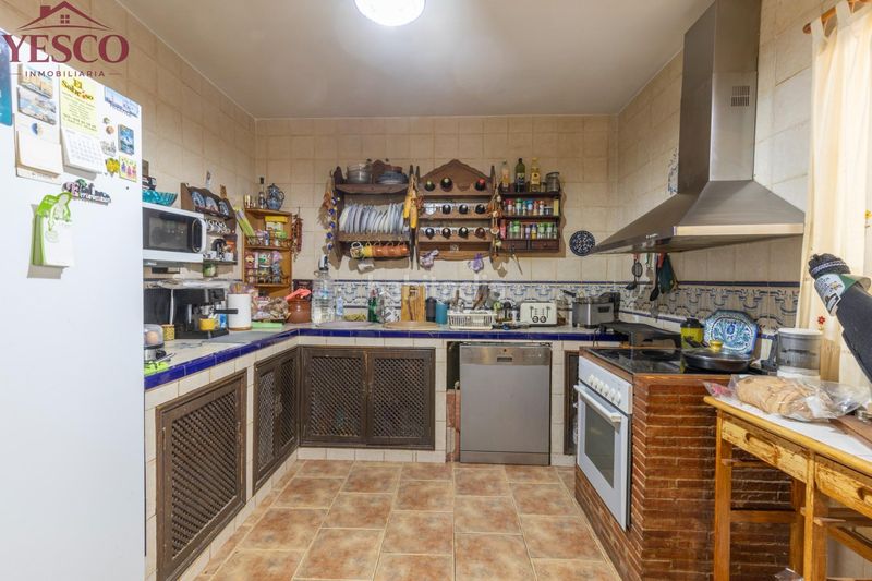 Foto eff5ea8d-8e71-4136-8200-5d5c629ff445. Casa adossada amb calefacció aparcament a Güevéjar