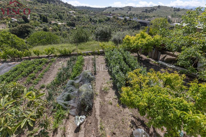 Foto a132f2d0-84d7-40ee-8d3a-be39e27b6b57. Casa pareada en Víznar