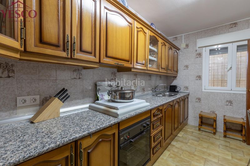 Foto da2370a4-2ee0-48be-b7ac-57dbe89a48b2. Casa pareada en Víznar