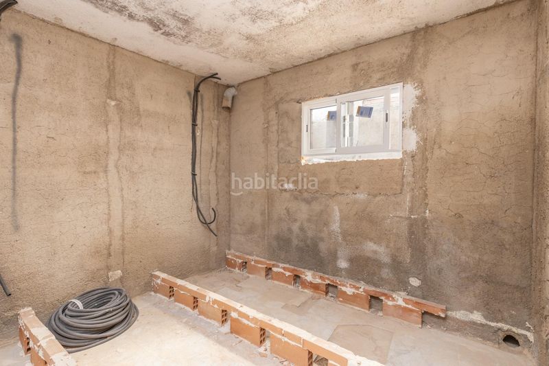 Foto b8d5a7d4-bec2-4a3c-8989-09720ab31ce4. Casa aparellada a Alfacar