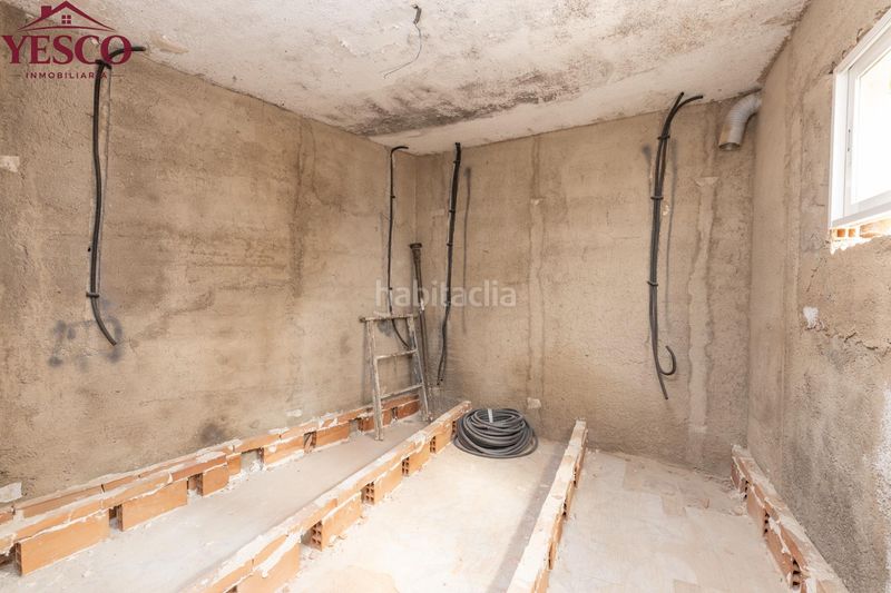 Foto faed90f0-7558-43fe-84d0-9134a218b8d1. Casa aparellada a Alfacar