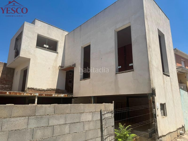 Foto 049e9f73-1a6b-4736-9b03-22e913b55c38. Casa aparellada amb aparcament a Peligros