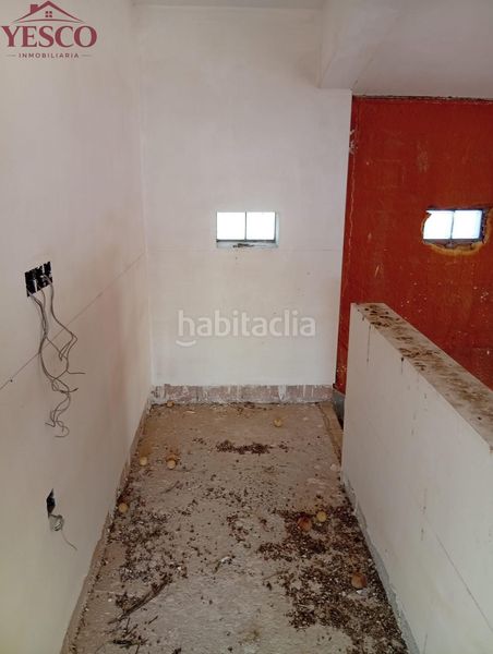 Foto 4e90d8d7-3221-426c-b537-03d91e38be4f. Casa aparellada amb aparcament a Peligros