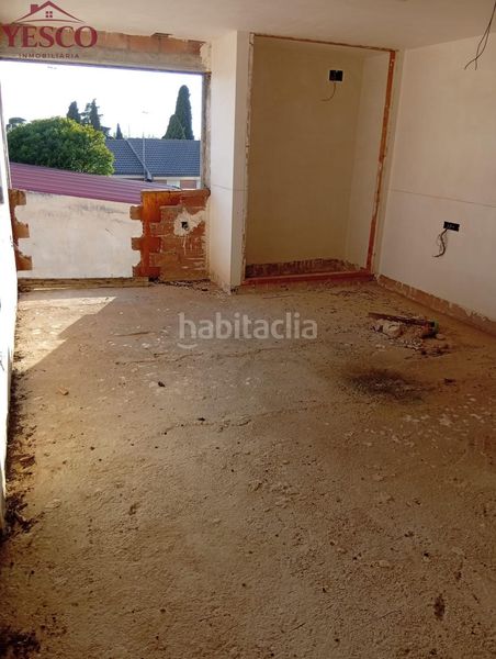 Foto e1606d9e-4d31-4846-b585-cd9db0b85d4b. Casa aparellada amb aparcament a Peligros
