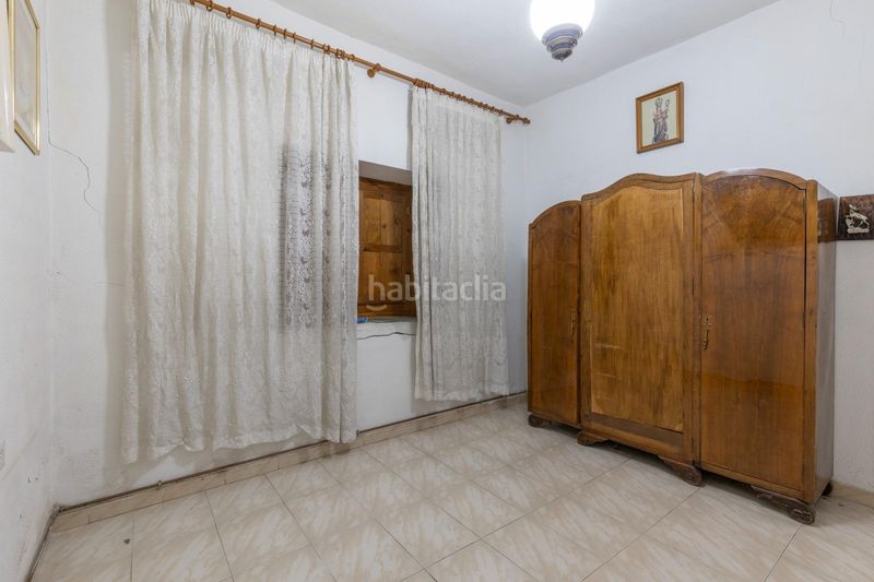 Foto b6e17c93-62d4-4fb4-8a7c-72d0b92400dd. Casa adossada a Cúllar Vega