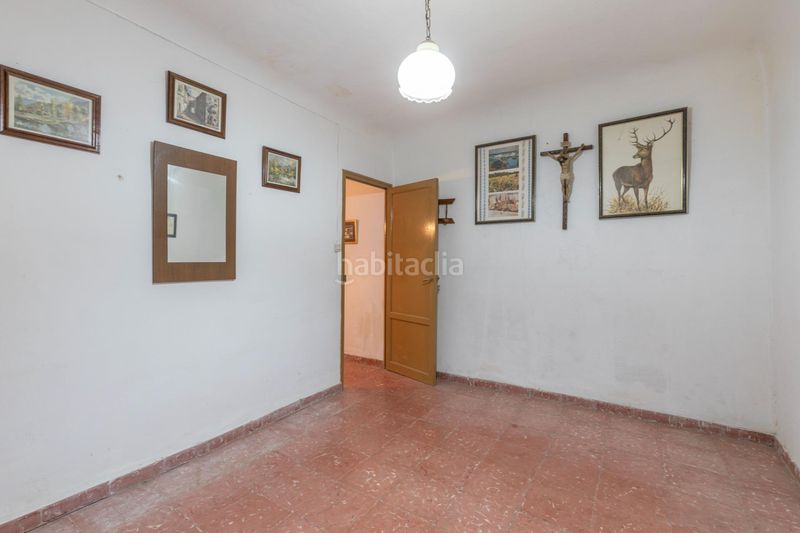 Foto c7b7df94-6571-4cf2-b997-58d2595a1e45. Casa adossada a Cúllar Vega