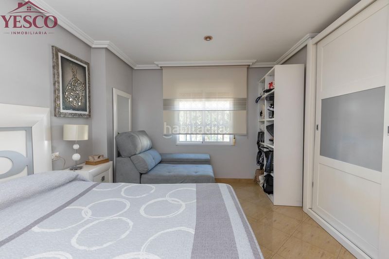 Foto af30c077-0728-4ff3-b312-425412497815. Casa adossada a Benalúa