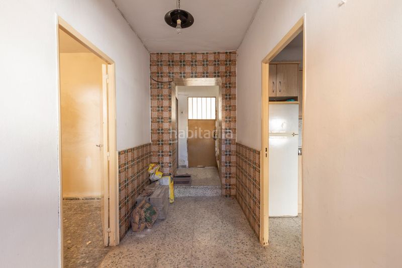 Foto 5af5780d-ee39-4f81-924c-7799e9e2a8ca. Casa aparellada a Alfacar